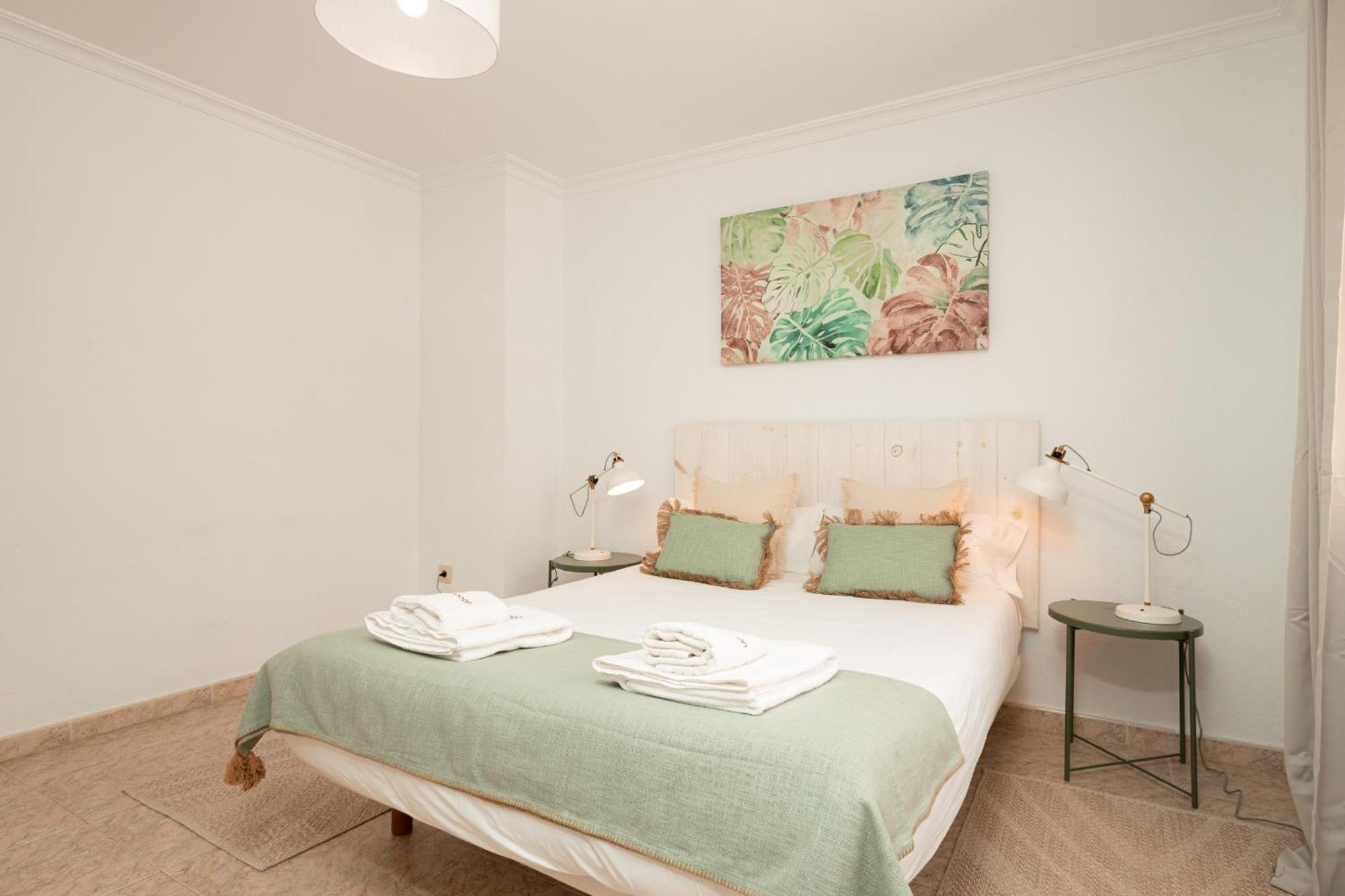 C103 - Sunny Terrace, Old Town Views Apartment Málaga Exterior foto
